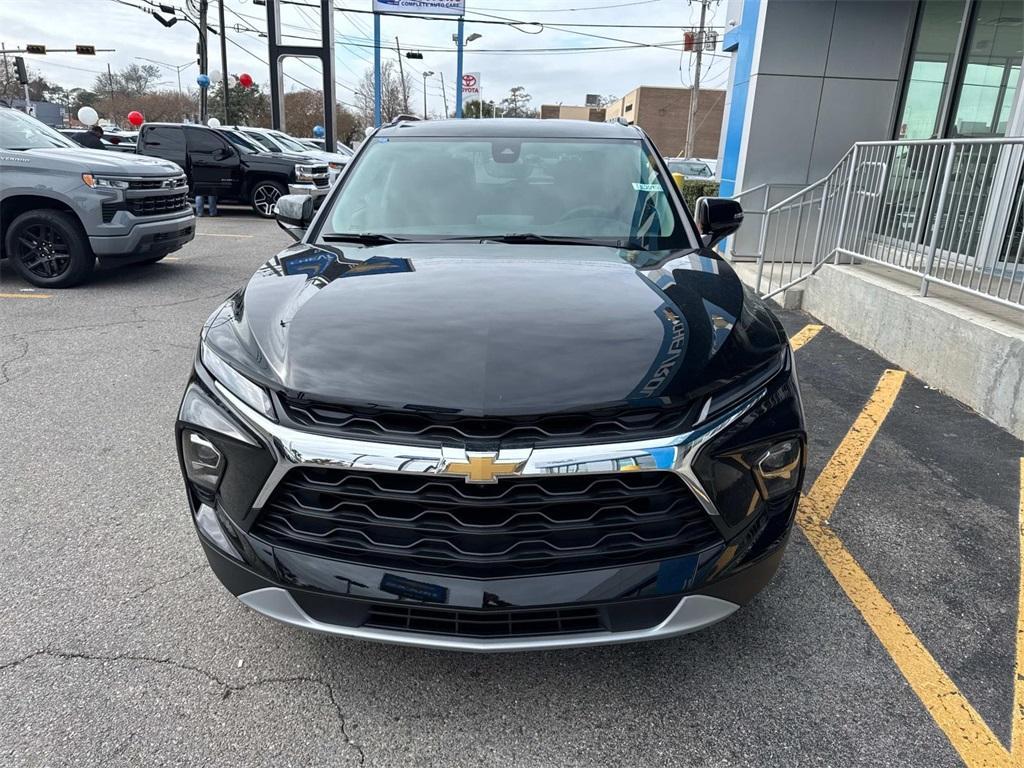 new 2025 Chevrolet Blazer car, priced at $40,105