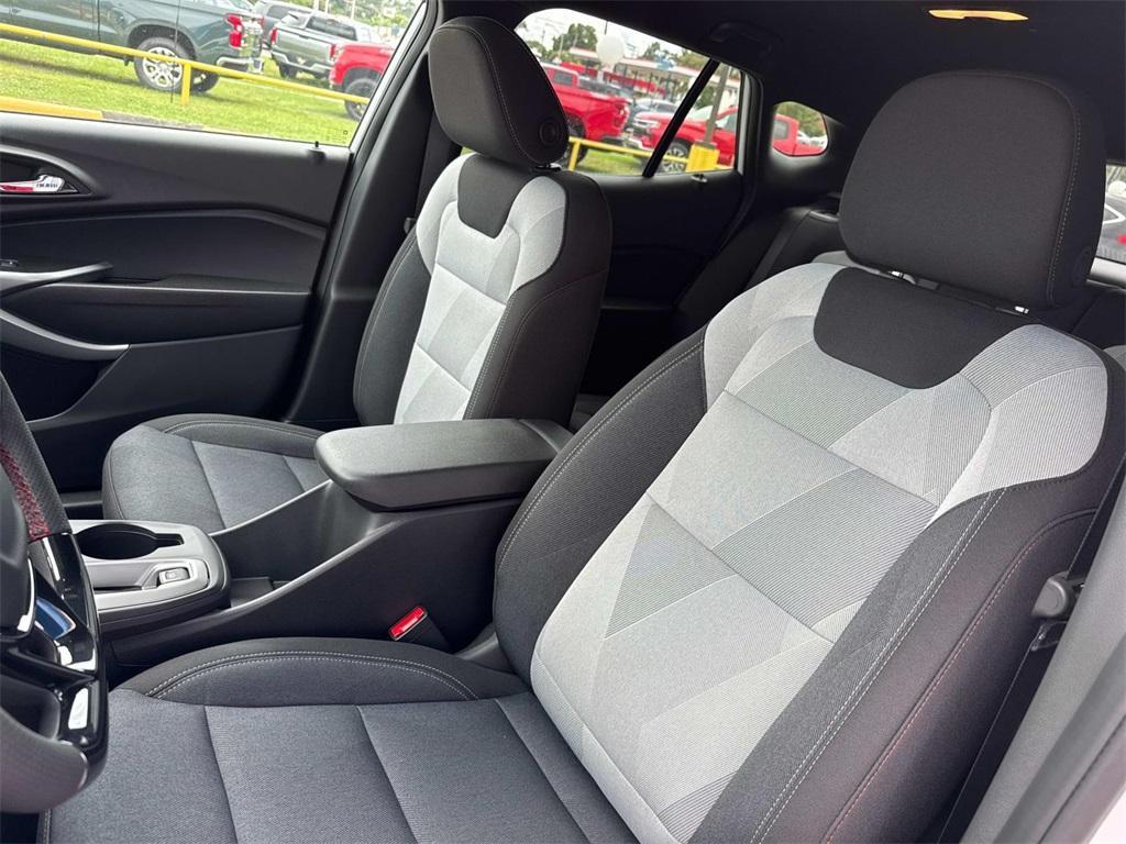 new 2025 Chevrolet Trax car, priced at $24,540