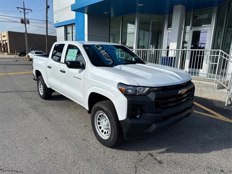 new 2024 Chevrolet Colorado car, priced at $29,820