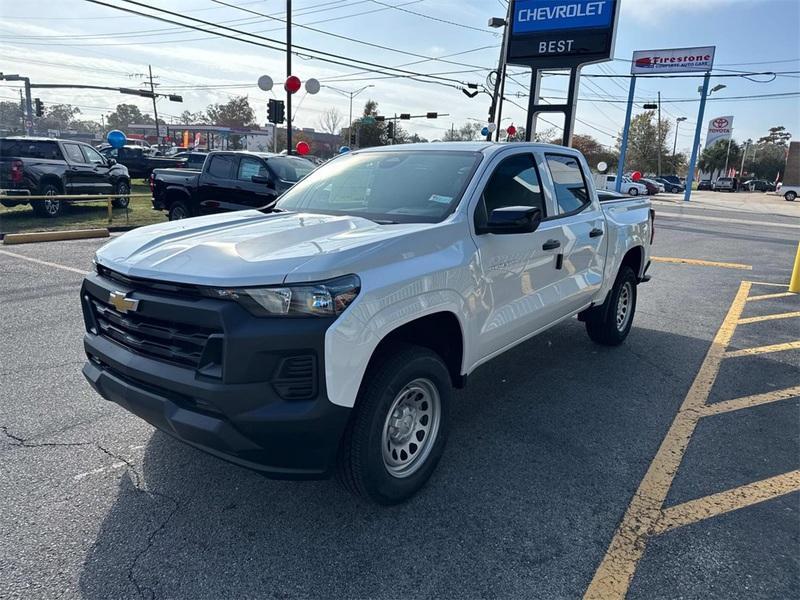 new 2024 Chevrolet Colorado car, priced at $29,820