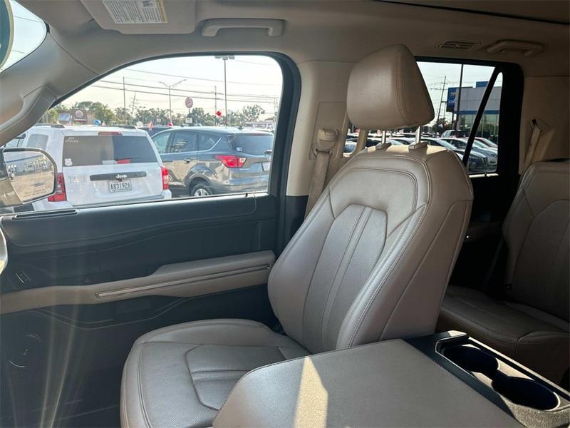 used 2022 Ford Expedition car, priced at $36,495