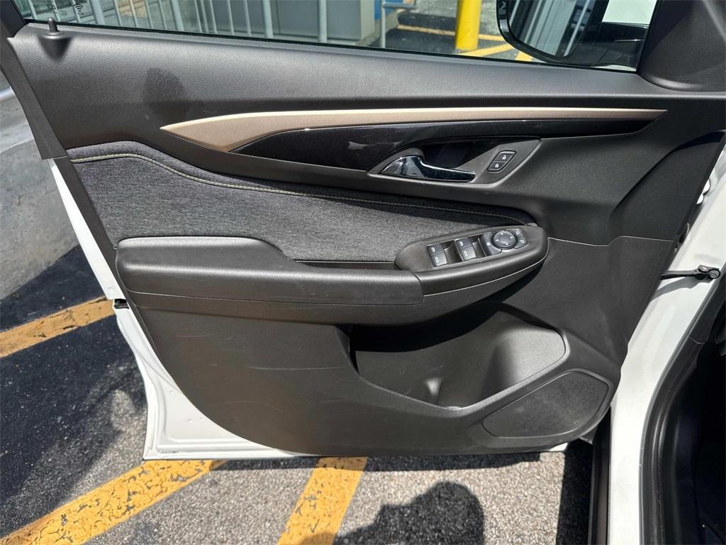 new 2025 Chevrolet TrailBlazer car, priced at $28,425