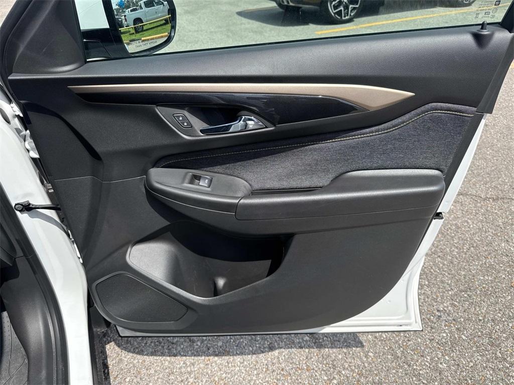 new 2025 Chevrolet TrailBlazer car, priced at $28,425