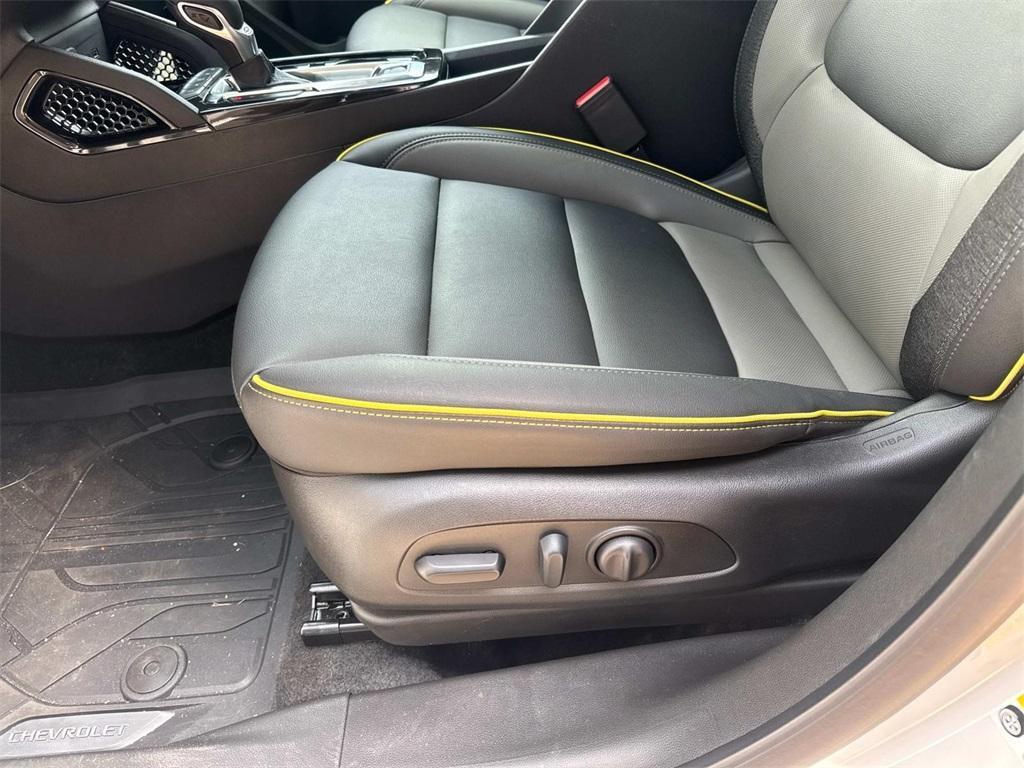 new 2025 Chevrolet TrailBlazer car, priced at $28,425