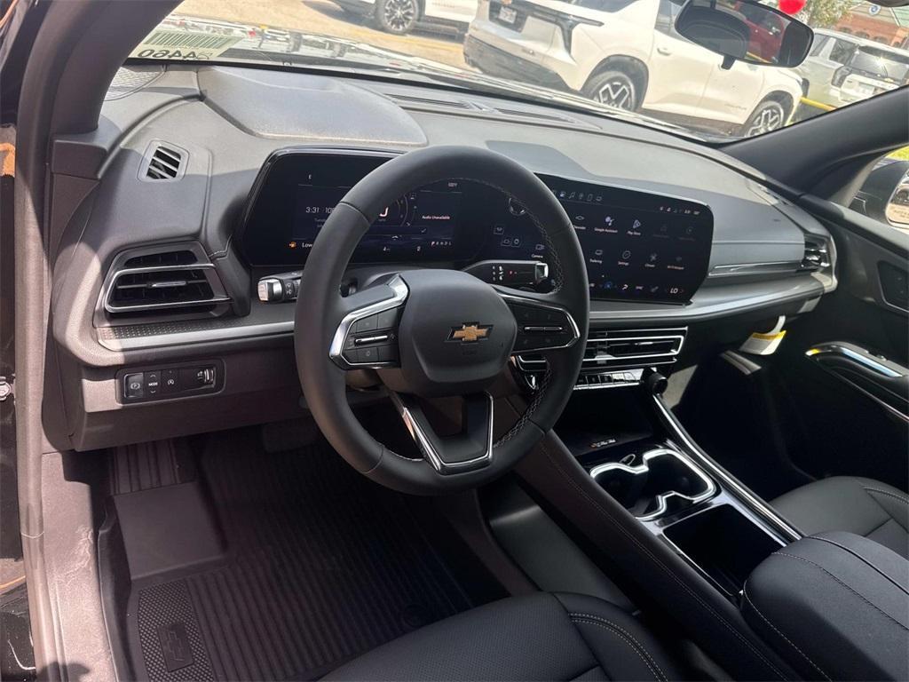 new 2025 Chevrolet Traverse car, priced at $43,460