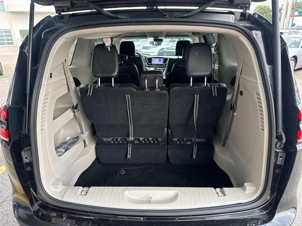 used 2023 Chrysler Pacifica car, priced at $23,785