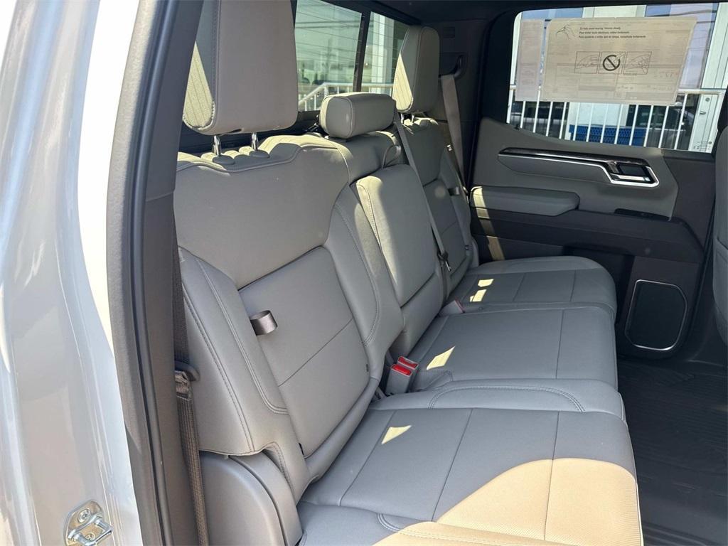 new 2025 Chevrolet Silverado 1500 car, priced at $61,915