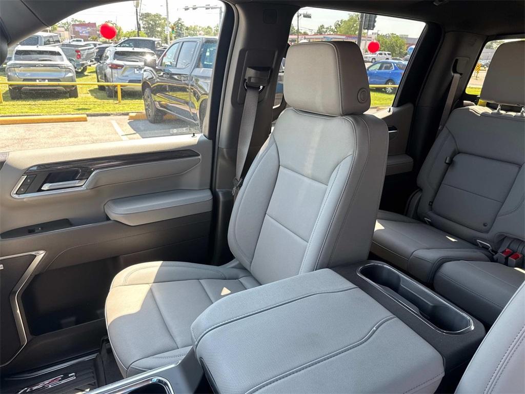 new 2025 Chevrolet Silverado 1500 car, priced at $61,915