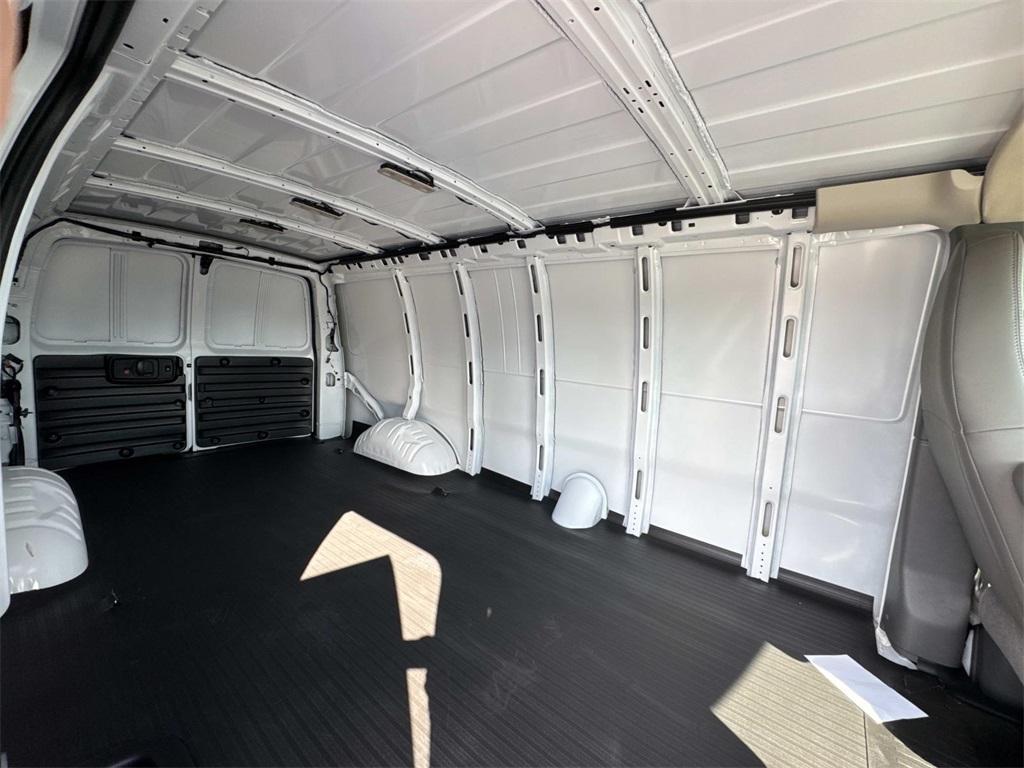 new 2025 Chevrolet Express 2500 car, priced at $50,333