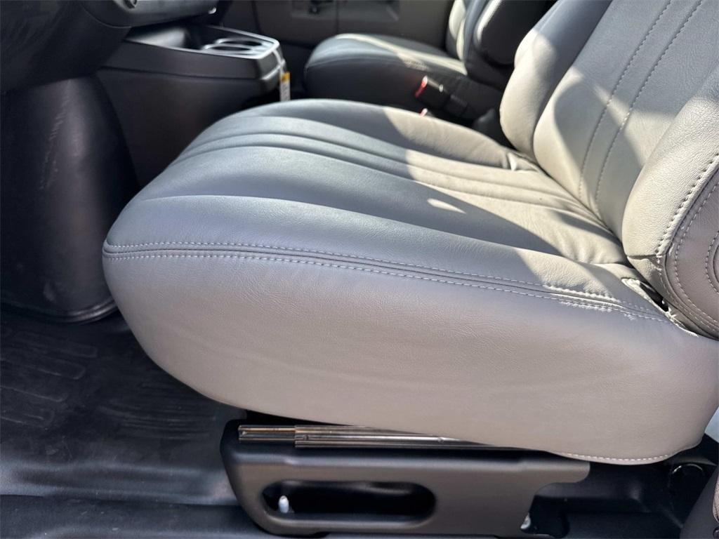 new 2025 Chevrolet Express 2500 car, priced at $50,333