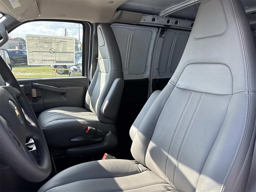 new 2025 Chevrolet Express 2500 car, priced at $50,333