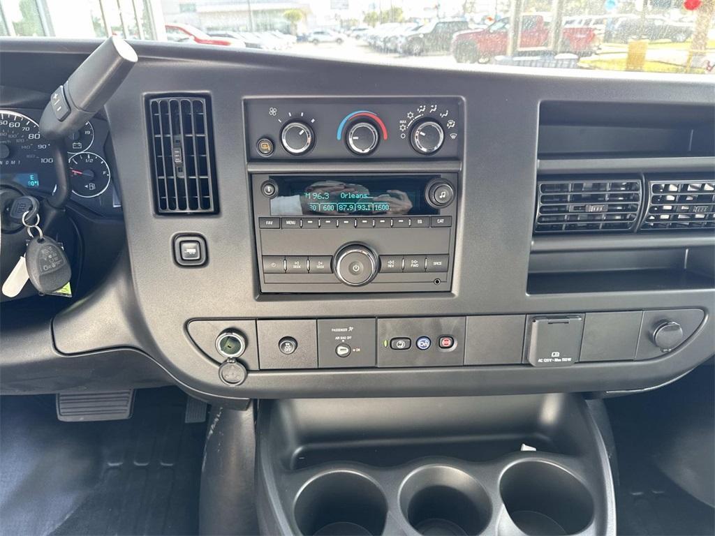 new 2025 Chevrolet Express 2500 car, priced at $50,333