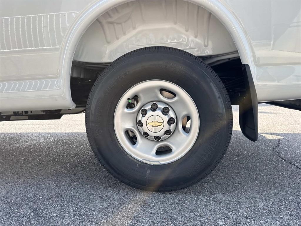 new 2025 Chevrolet Express 2500 car, priced at $50,333