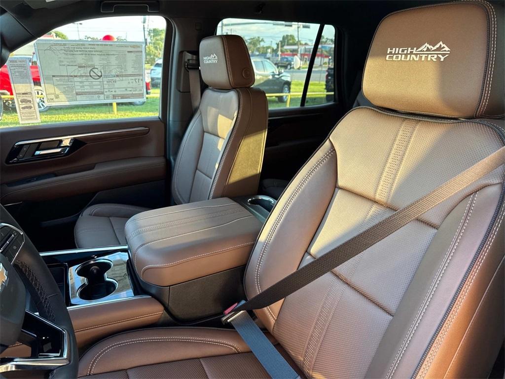 new 2025 Chevrolet Tahoe car, priced at $80,015