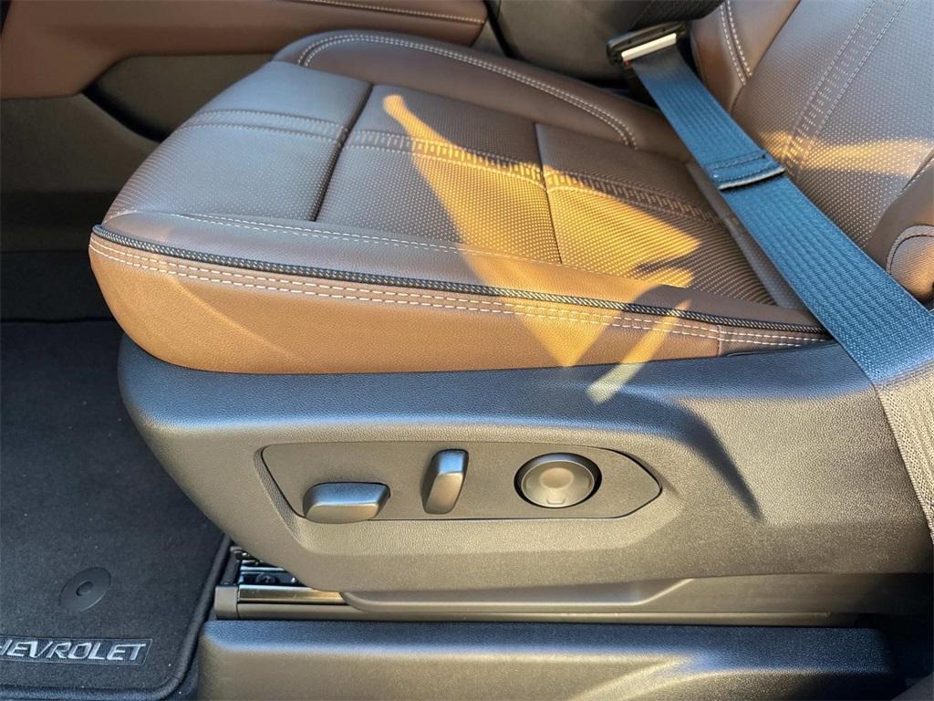 new 2025 Chevrolet Tahoe car, priced at $80,015