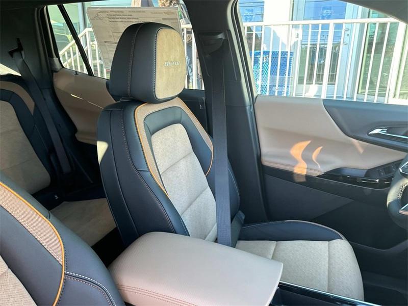 new 2025 Chevrolet Equinox car, priced at $34,475