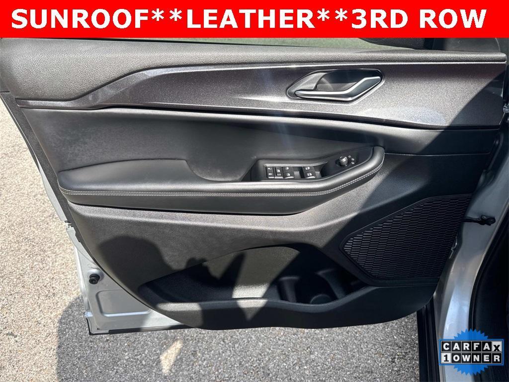 used 2023 Jeep Grand Cherokee L car, priced at $34,895
