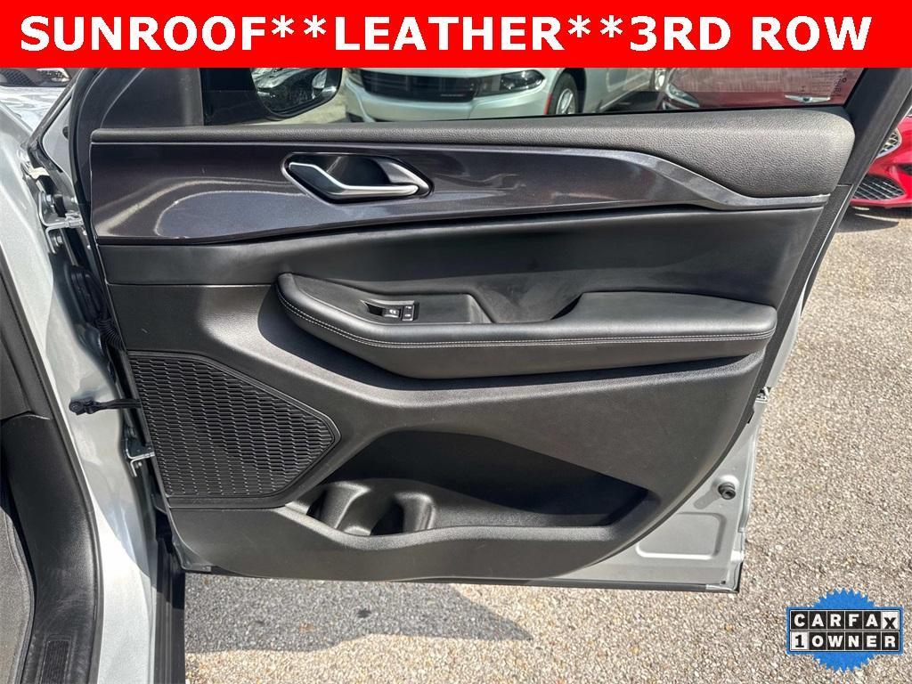 used 2023 Jeep Grand Cherokee L car, priced at $34,895