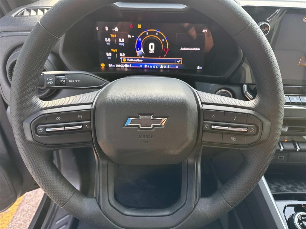 new 2025 Chevrolet Colorado car, priced at $40,095