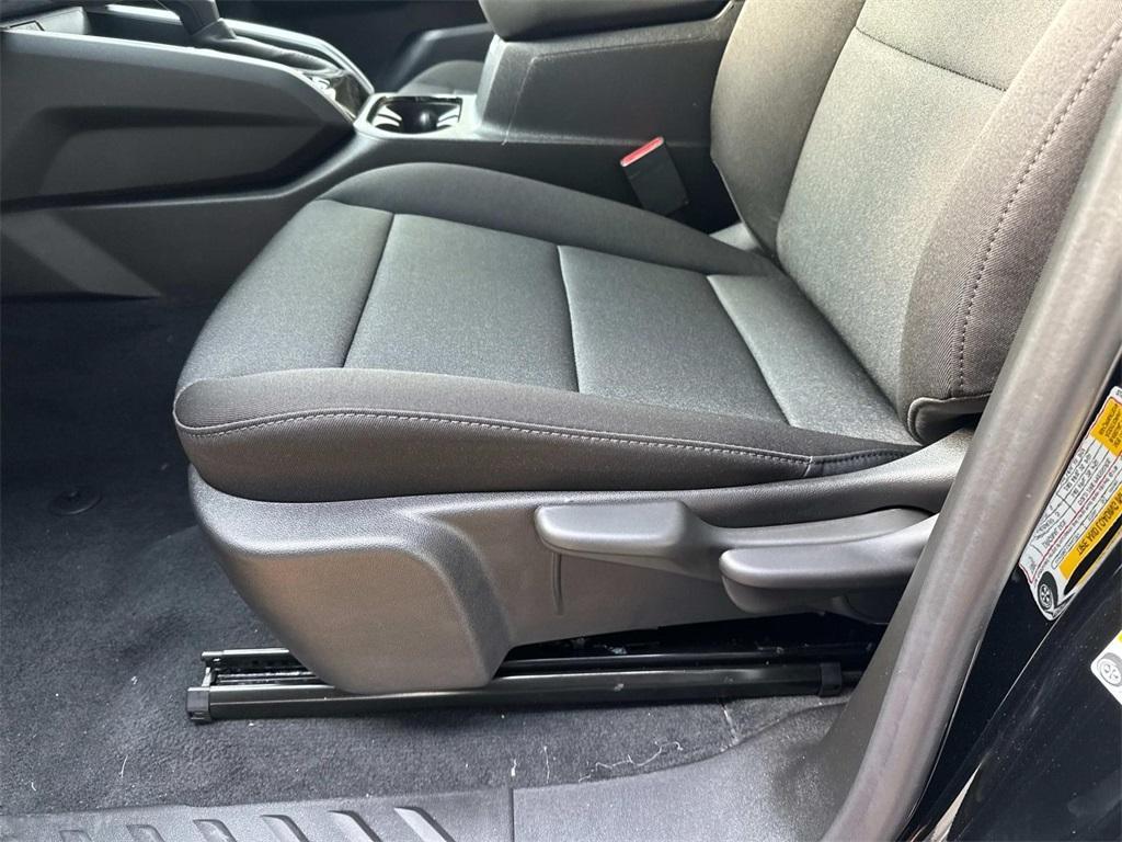 new 2025 Chevrolet Colorado car, priced at $40,095