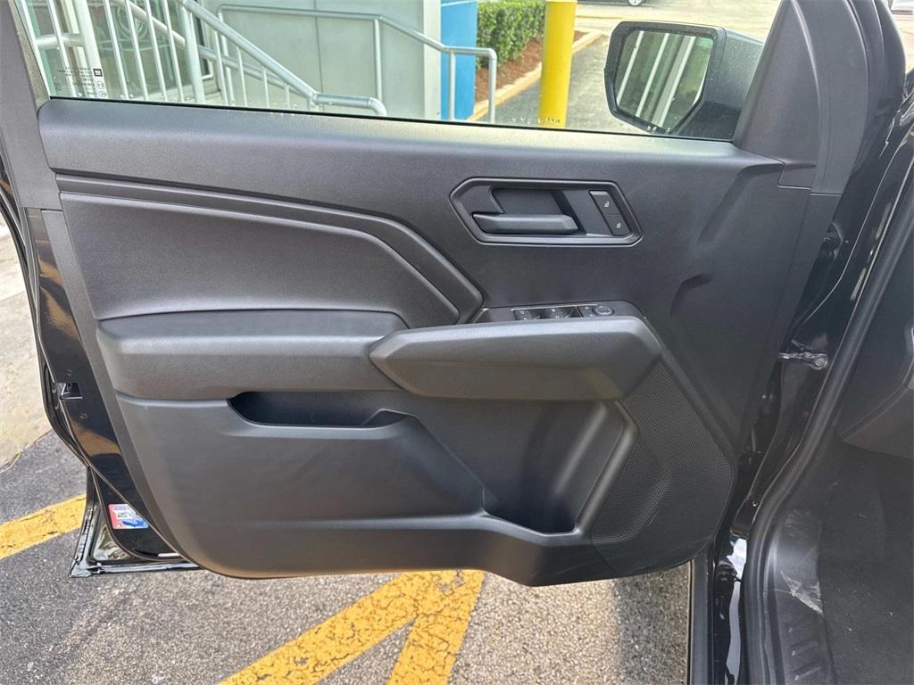 new 2025 Chevrolet Colorado car, priced at $40,095