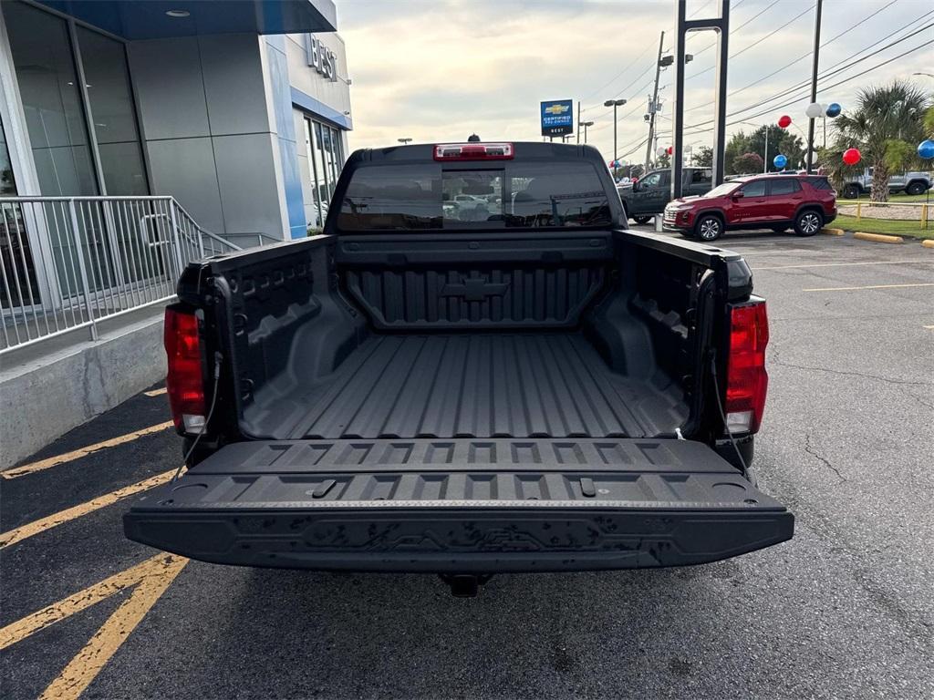 new 2025 Chevrolet Colorado car, priced at $40,095