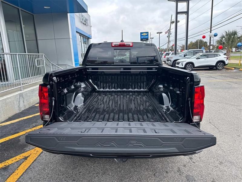 new 2024 Chevrolet Colorado car, priced at $30,345