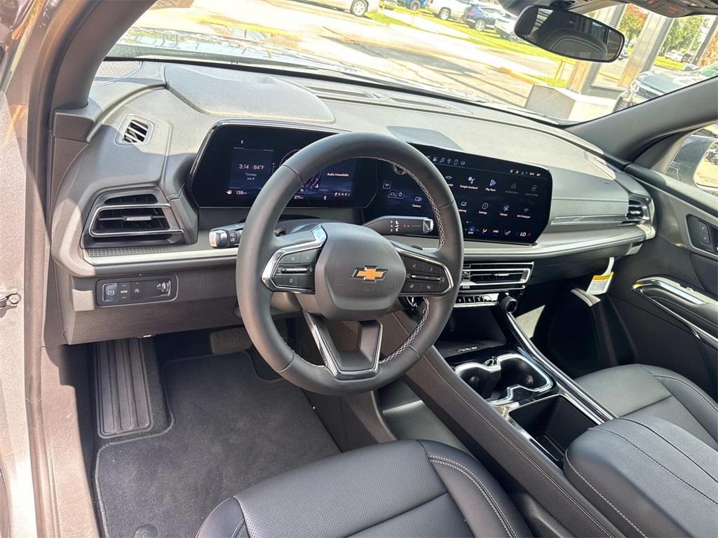 new 2025 Chevrolet Traverse car, priced at $46,195