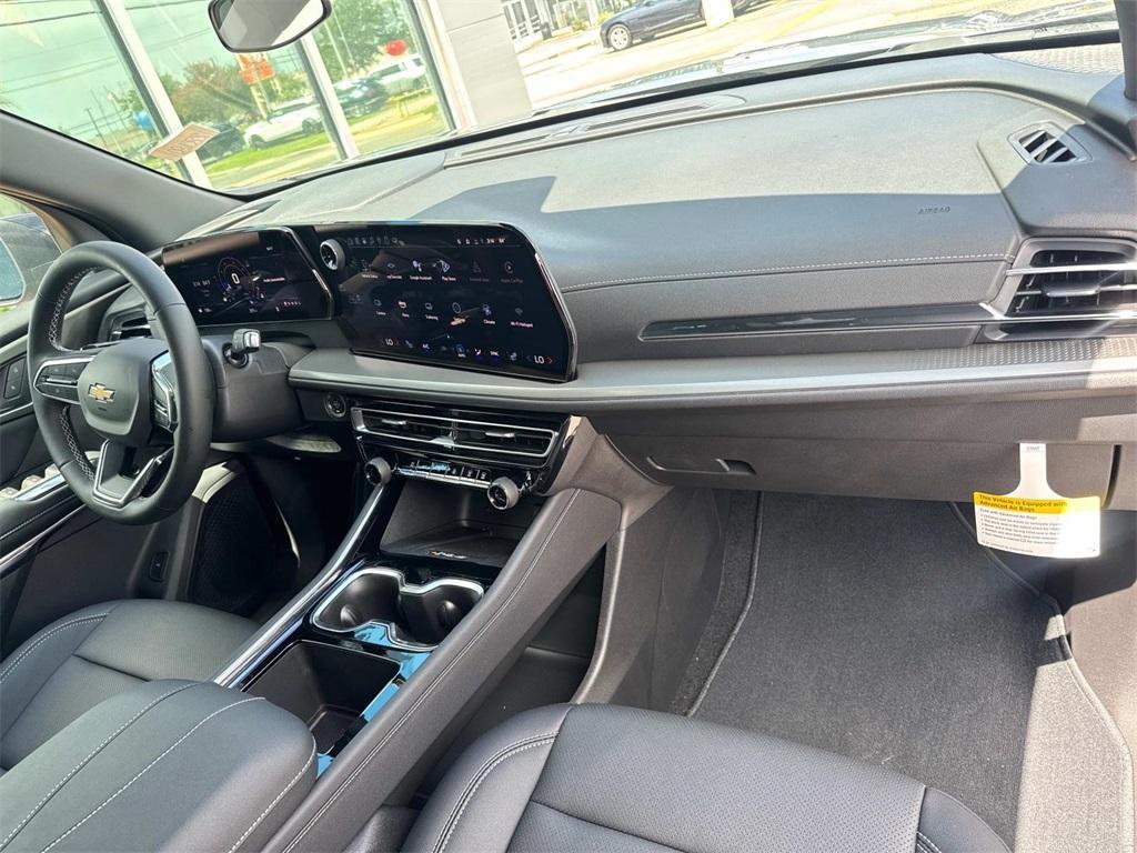 new 2025 Chevrolet Traverse car, priced at $46,195