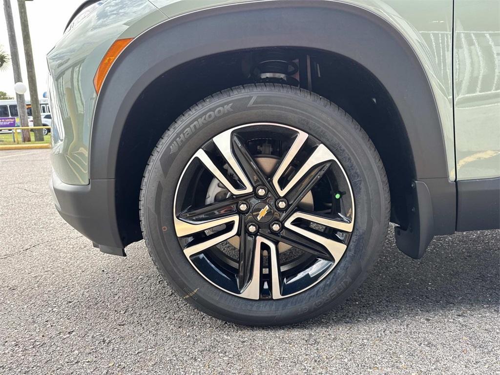 new 2026 Chevrolet TrailBlazer car, priced at $27,550
