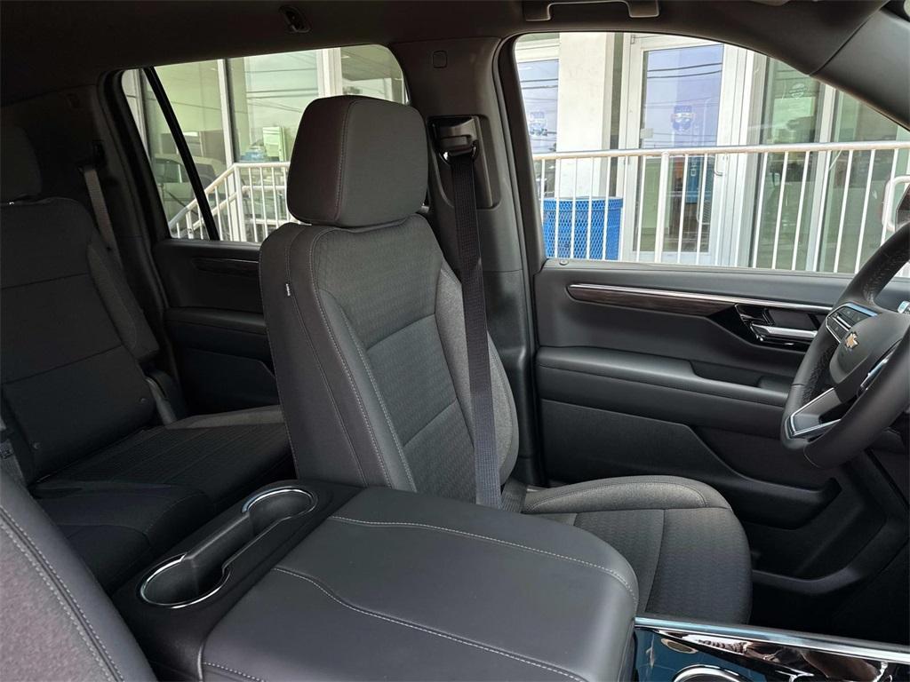 new 2025 Chevrolet Suburban car, priced at $64,795