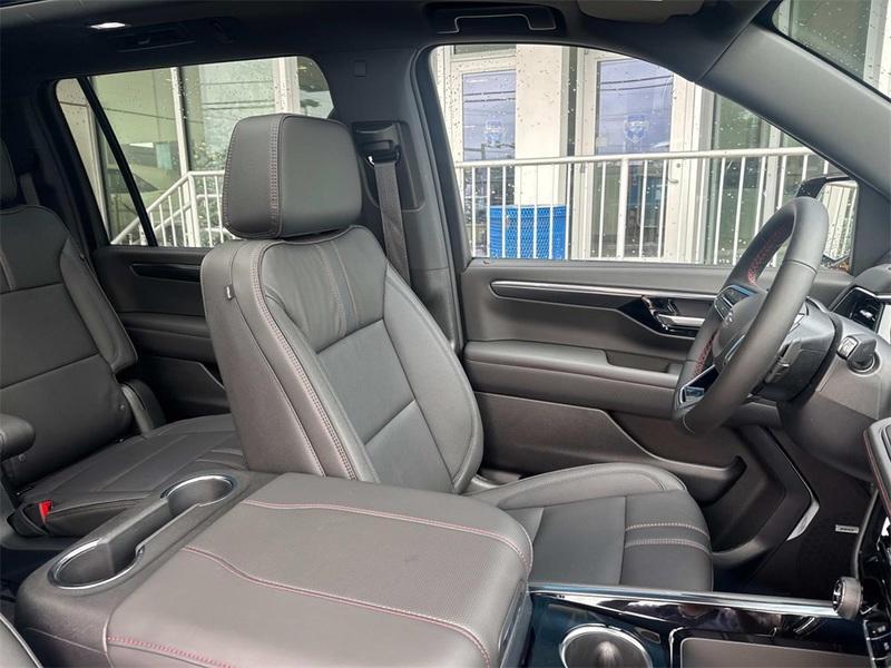 new 2025 Chevrolet Suburban car, priced at $76,265