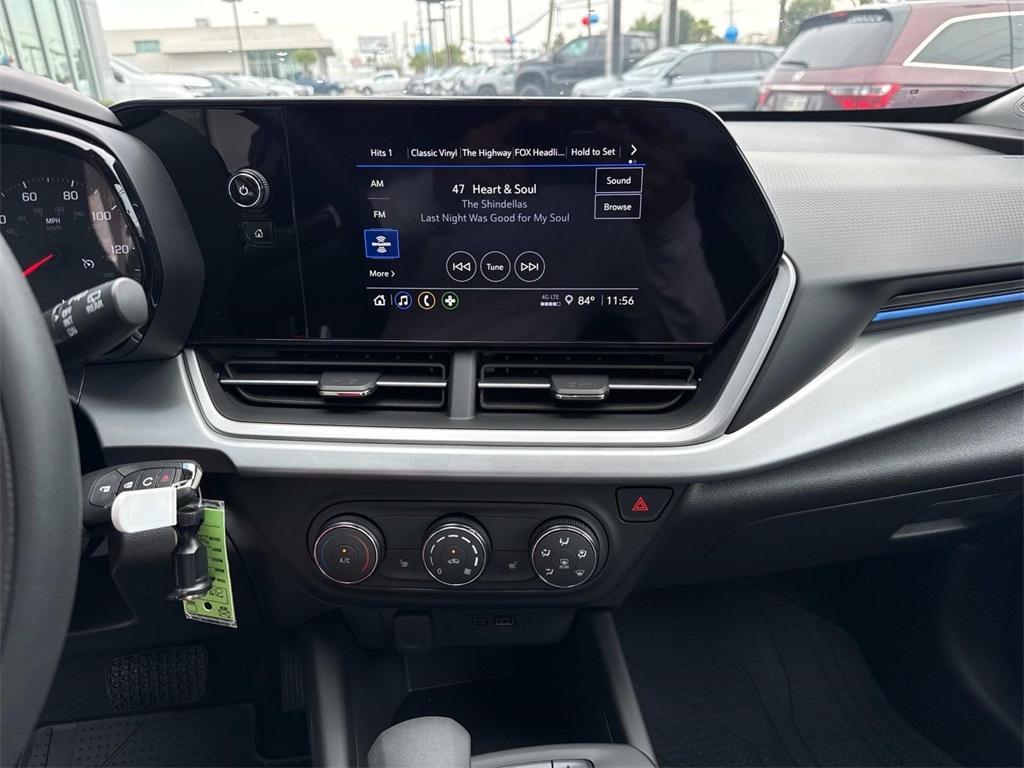 new 2025 Chevrolet Trax car, priced at $22,800