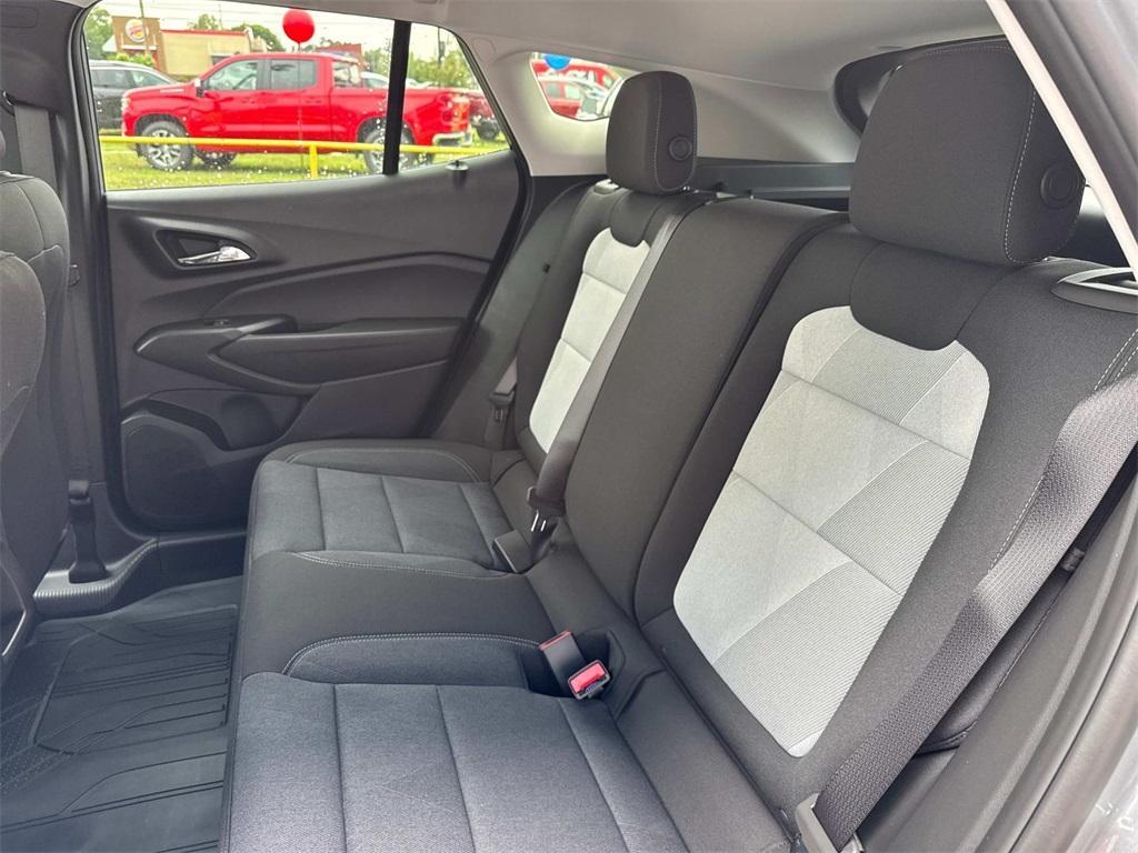 new 2025 Chevrolet Trax car, priced at $22,800
