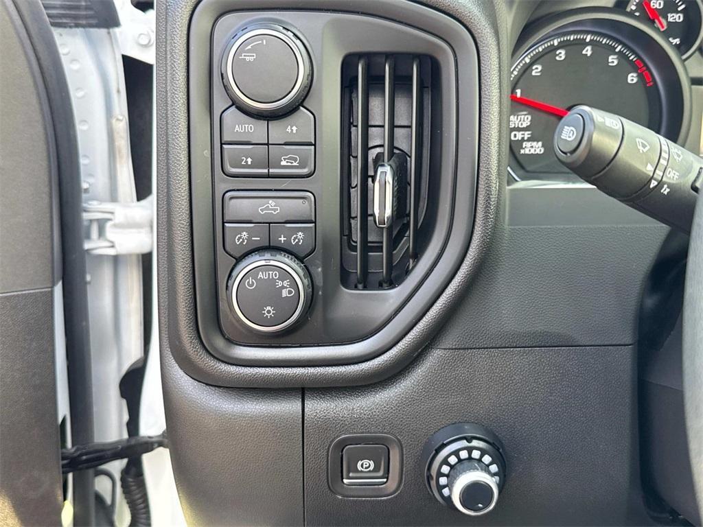 used 2024 Chevrolet Silverado 1500 car, priced at $35,595