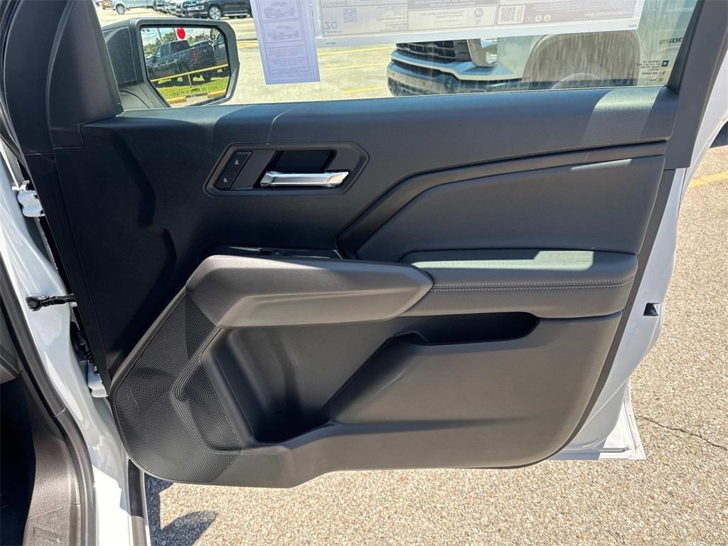 new 2025 Chevrolet Colorado car, priced at $37,505