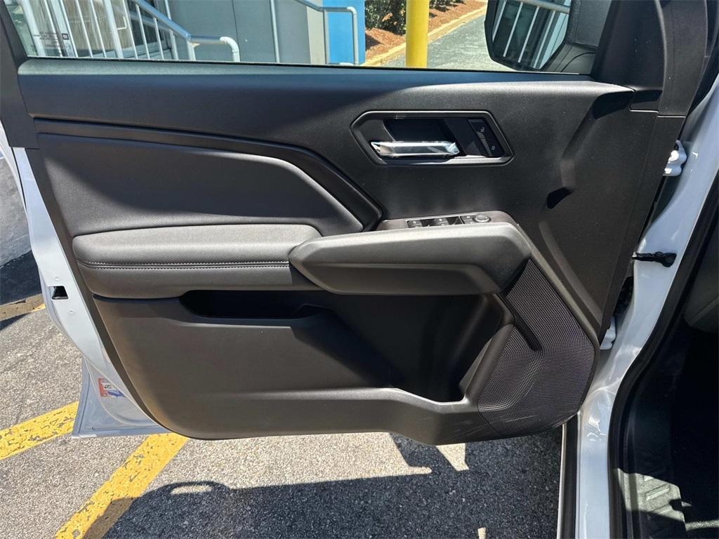 new 2025 Chevrolet Colorado car, priced at $37,505