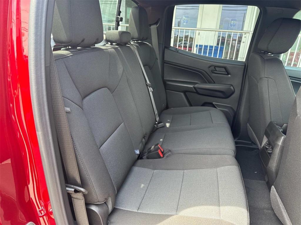 new 2025 Chevrolet Colorado car, priced at $33,600