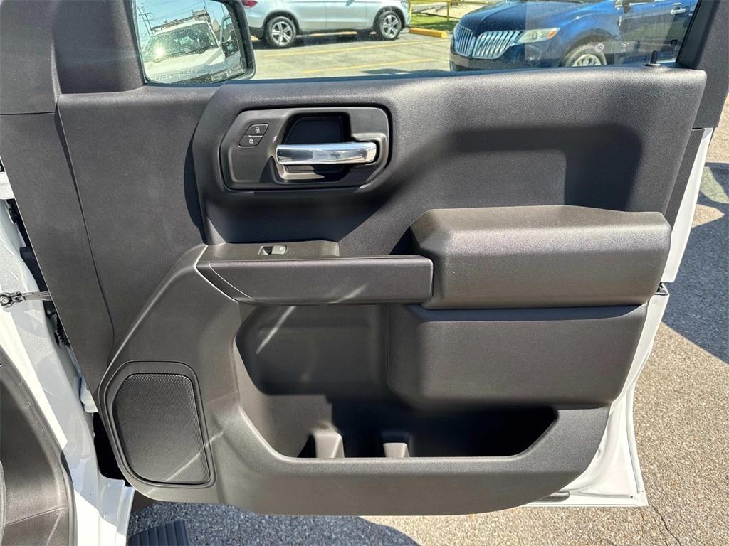 new 2025 Chevrolet Silverado 1500 car, priced at $39,985