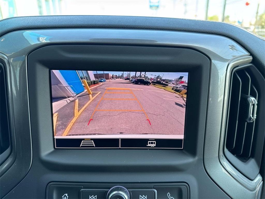 new 2025 Chevrolet Silverado 1500 car, priced at $39,985