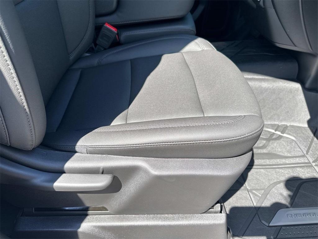 new 2025 Chevrolet Silverado 1500 car, priced at $38,985