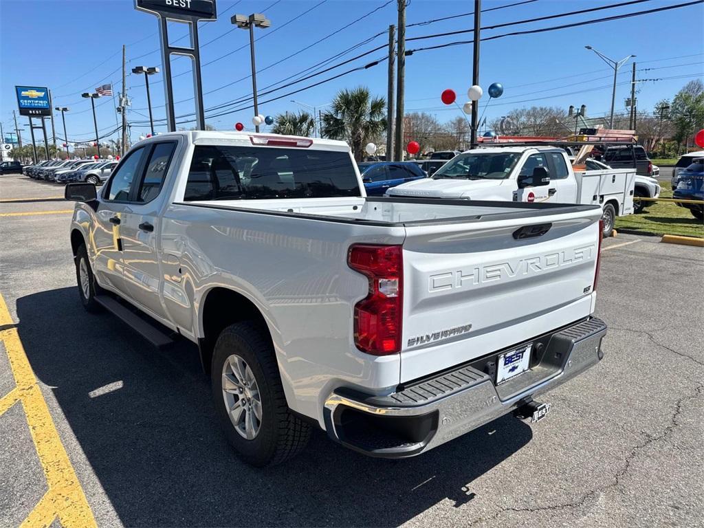 new 2025 Chevrolet Silverado 1500 car, priced at $38,985