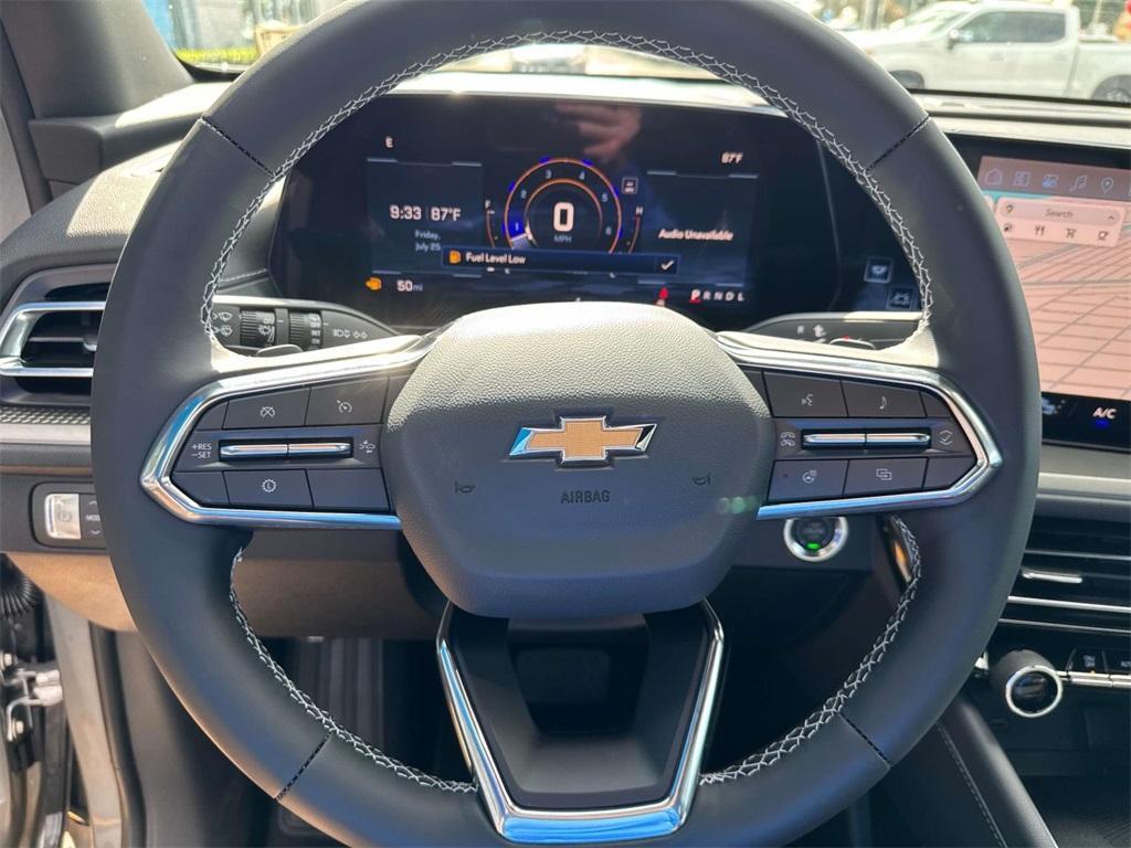 new 2025 Chevrolet Traverse car, priced at $42,740