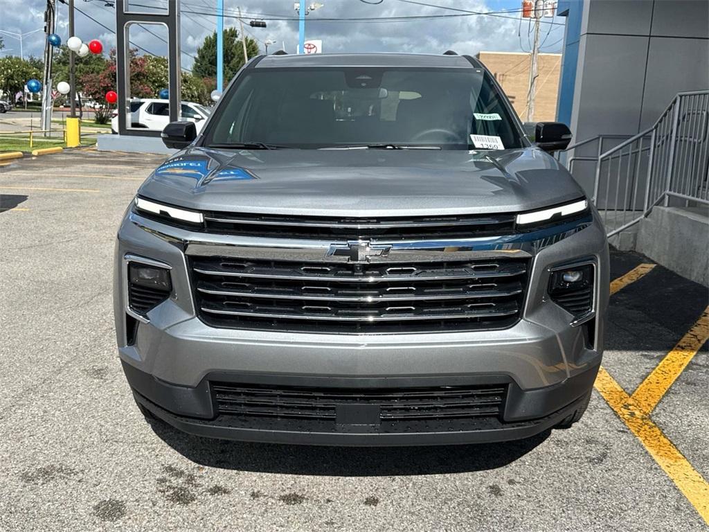 new 2025 Chevrolet Traverse car, priced at $42,740