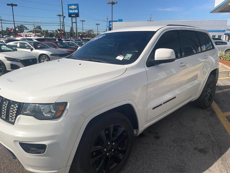 used 2018 Jeep Grand Cherokee car, priced at $14,895