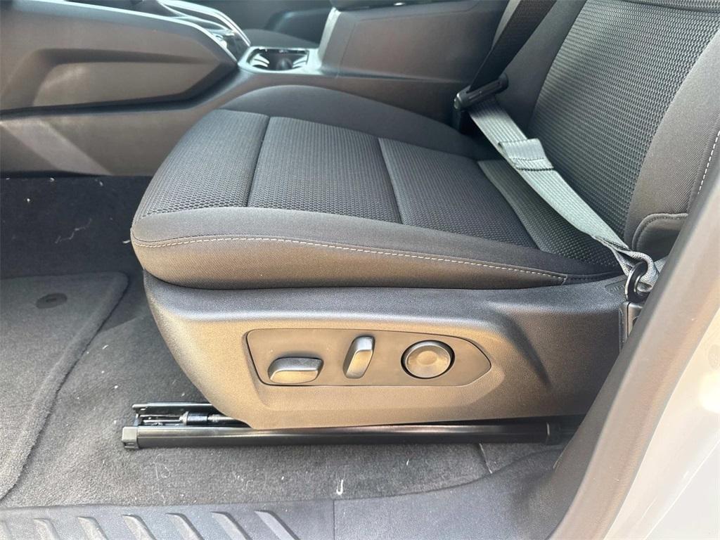 new 2025 Chevrolet Colorado car, priced at $34,905