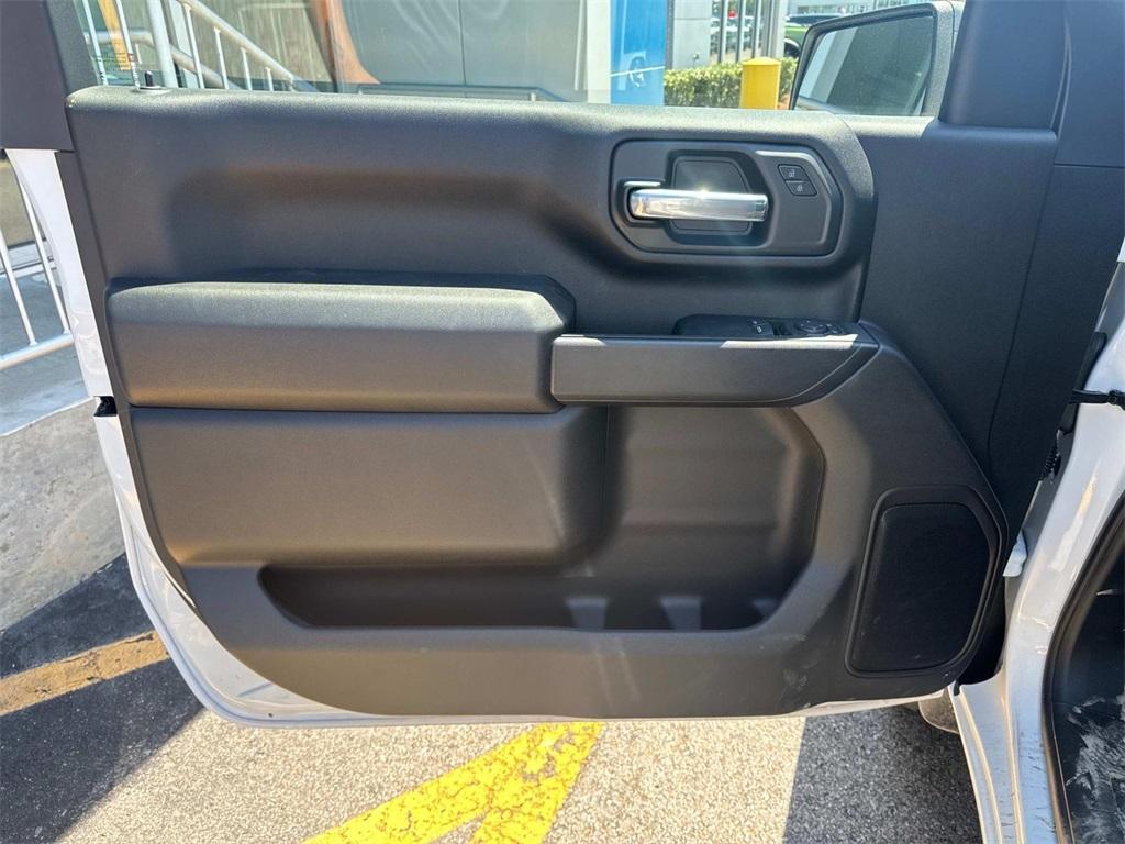new 2025 Chevrolet Silverado 2500 car, priced at $43,440