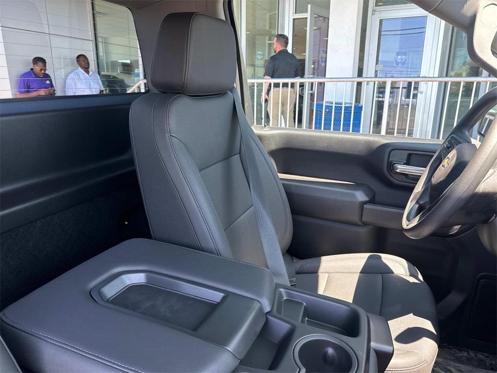 new 2025 Chevrolet Silverado 2500 car, priced at $43,440