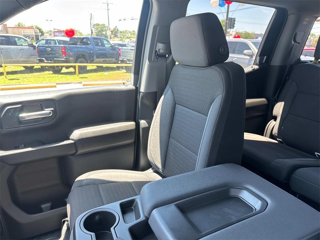 new 2025 Chevrolet Silverado 1500 car, priced at $38,305