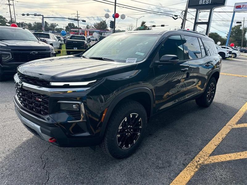 new 2024 Chevrolet Traverse car, priced at $52,575